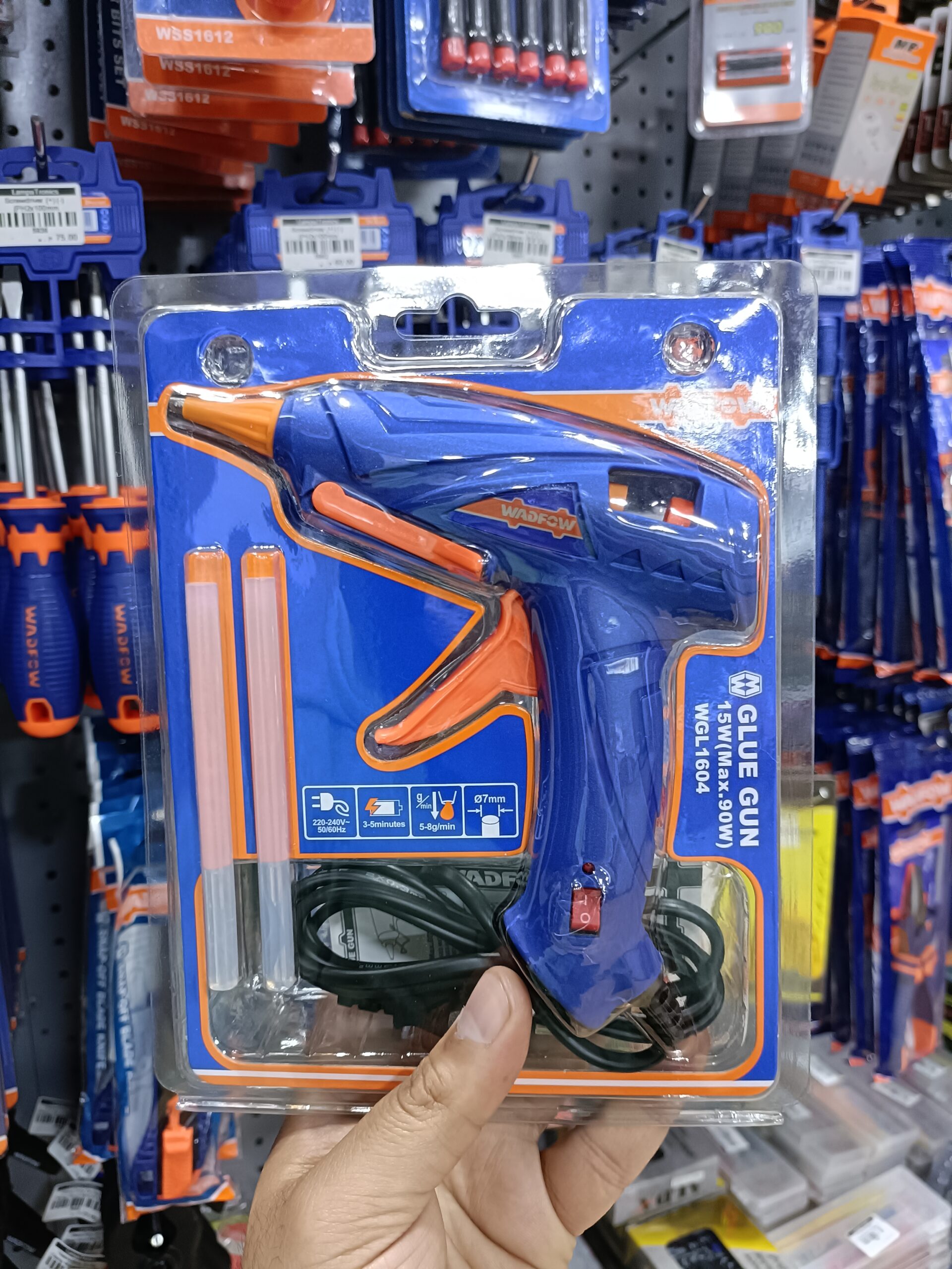Medium Size Hot Melt Glue Gun 90Watt (AC 100~240V) WADFOW - WGL1604 - Image 2
