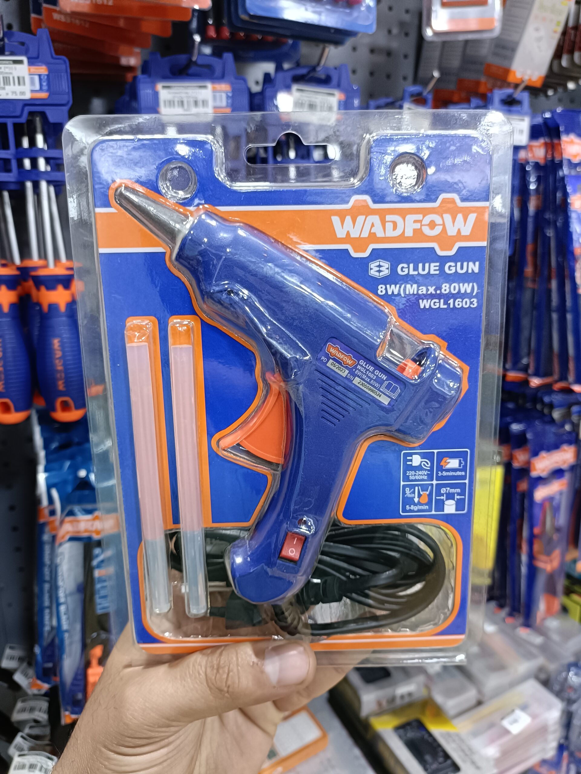 Small Size Hot Melt Glue Gun 80Watt (AC 100~240V) WADFOW - WGL1603 - Image 2